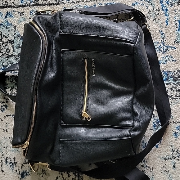 Fawn Design black diaper bag - Picture 1 of 4